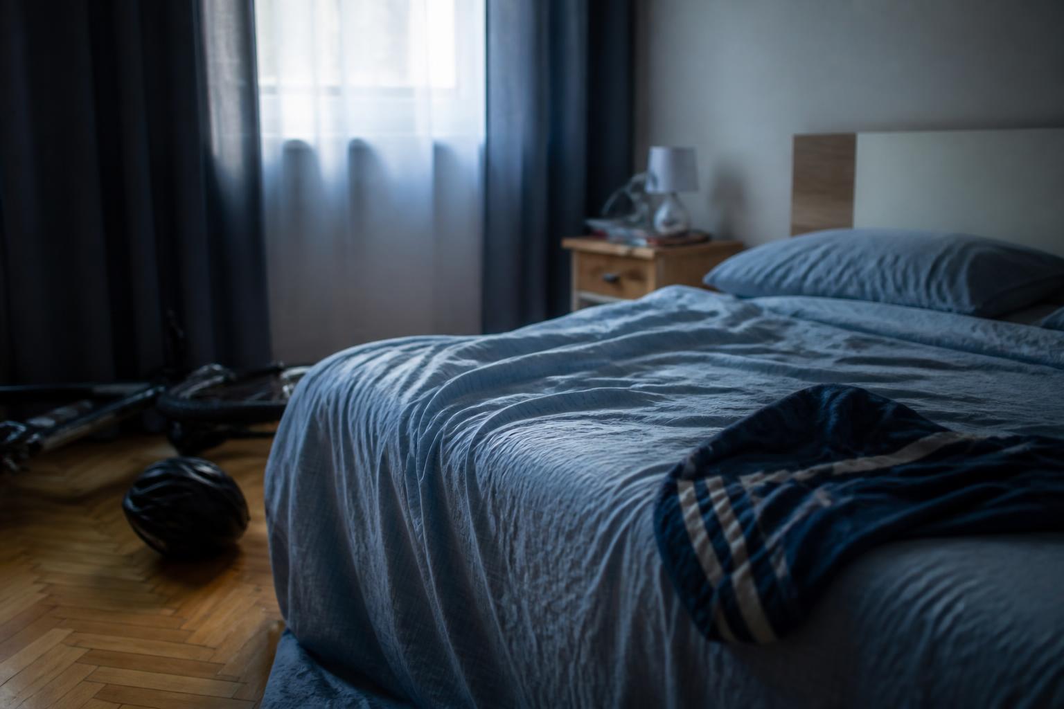 Redaktionelle Szene zum Thema „13-Jähriger in Istrien tot im Bett gefunden: Obduktion soll Ursache klären“