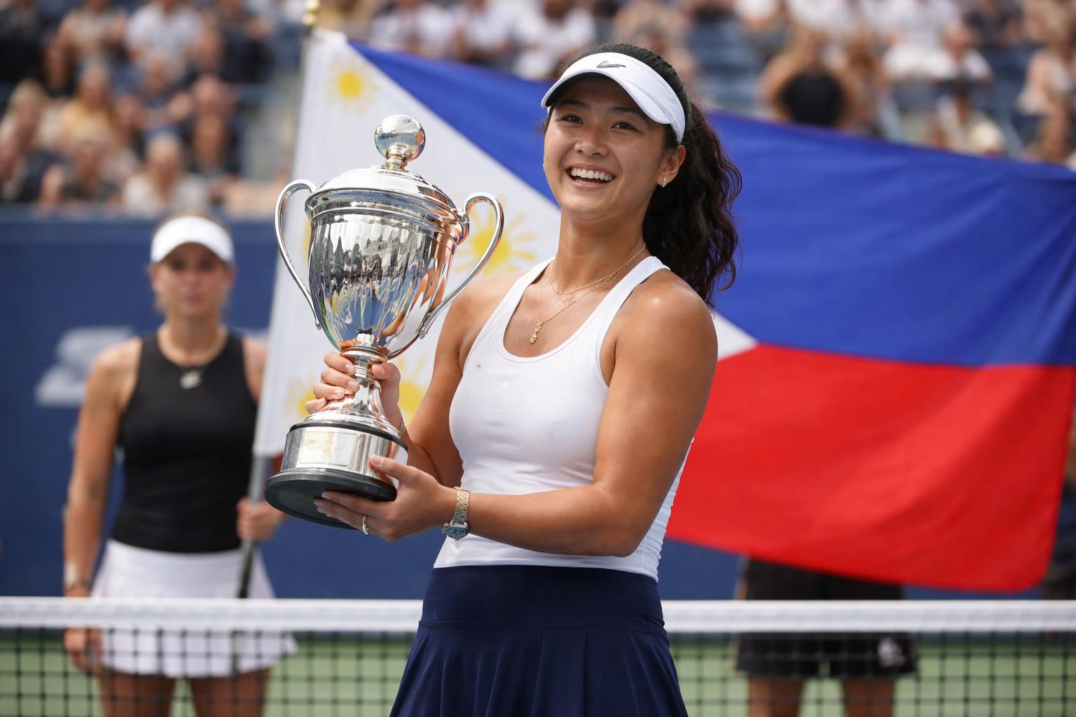 Redaktionelle Szene zum Thema „Alexandra Eala gewinnt als erste Philippinerin ein WTA-Turnier“