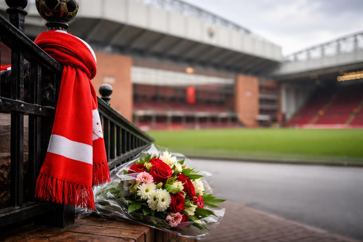 Redaktionelle Szene zum Thema „Kenny Dalglish macht Krebsdiagnose öffentlich“