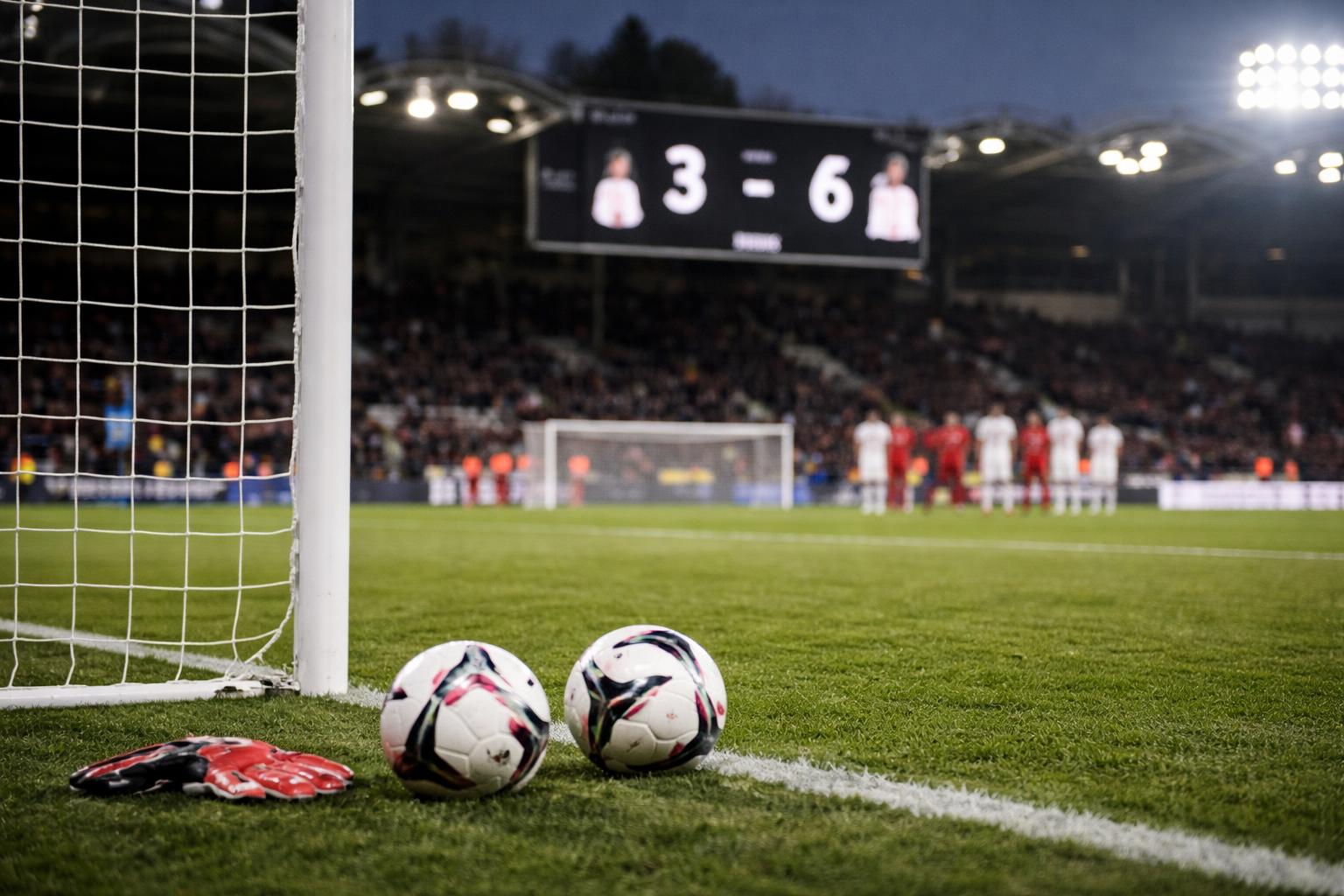 Redaktionelle Szene zum Thema „LASK unterliegt Liverpool in torreichem Test mit 3:6“