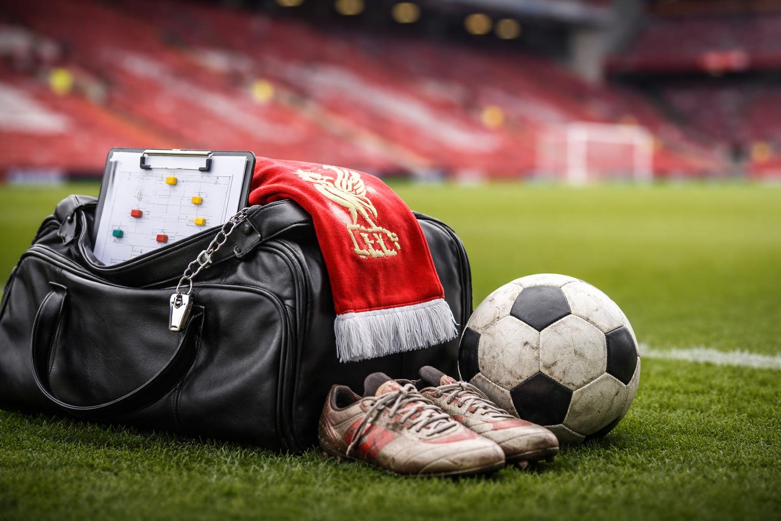 Redaktionelle Szene zum Thema „Liverpool trennt sich von Trainer Arne Slot“