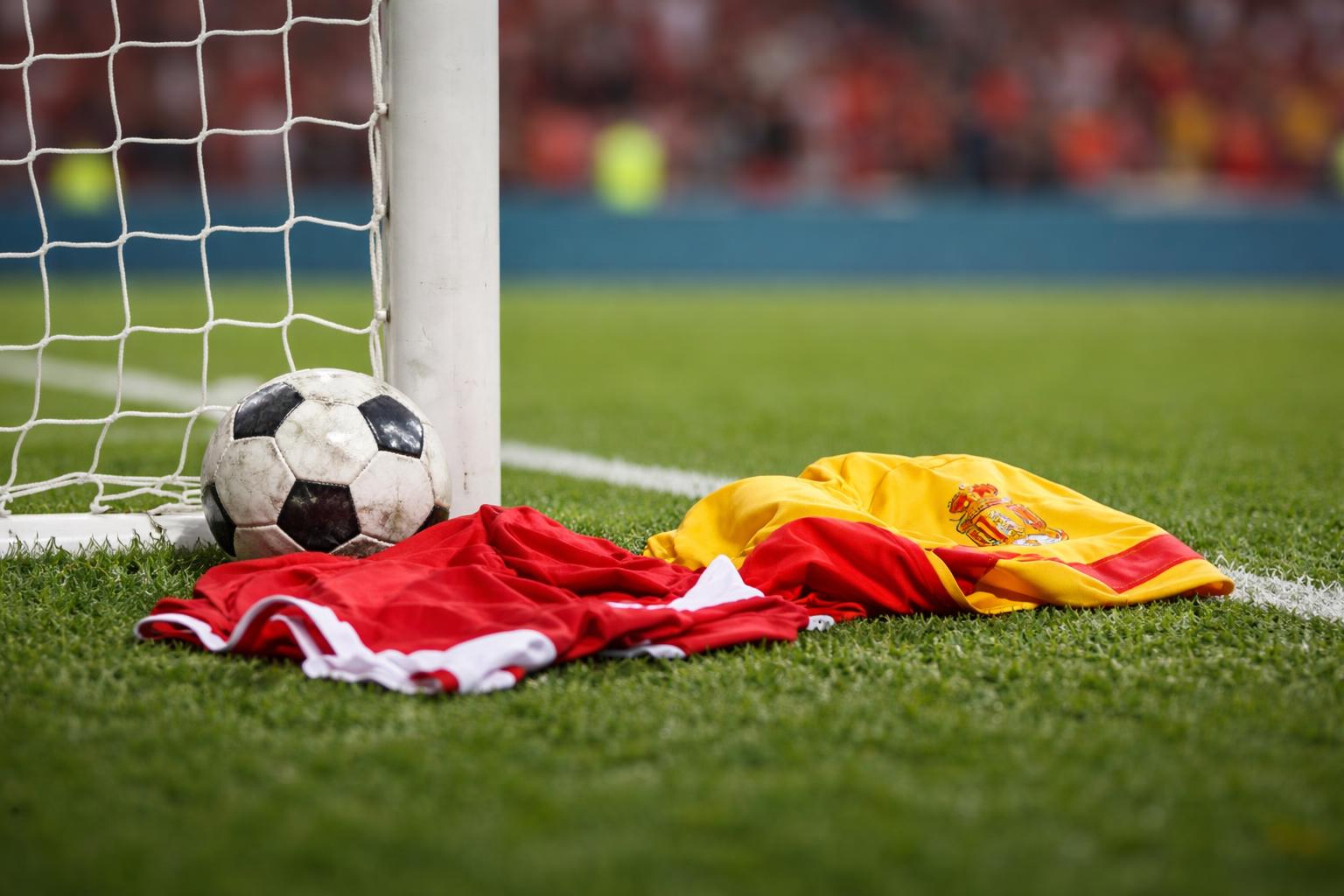 Redaktionelle Szene zum Thema „Österreich scheitert an Spanien und scheidet bei der WM aus“