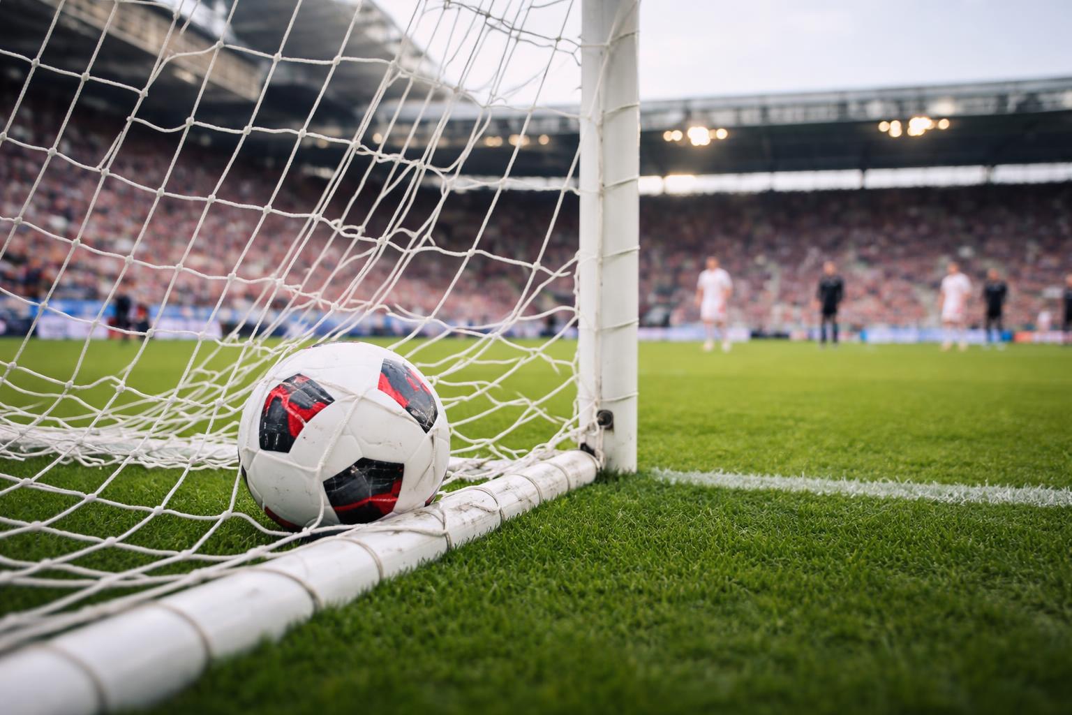 Redaktionelle Szene zum Thema „Salzburg startet mit Last-Minute-Sieg, Sturm gibt Punkte ab“